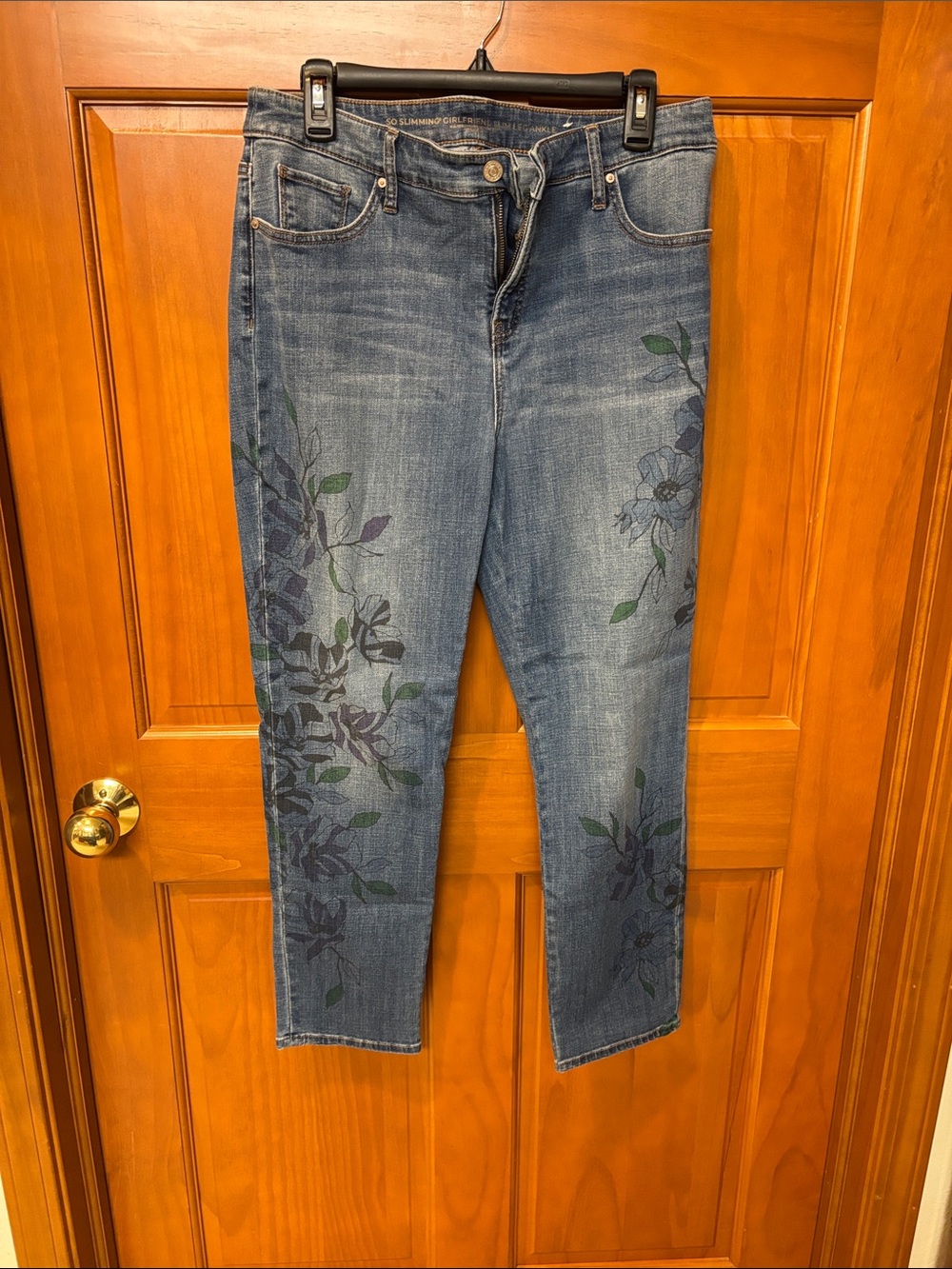Women’s Blue Floral Embroidered Slim Jeans